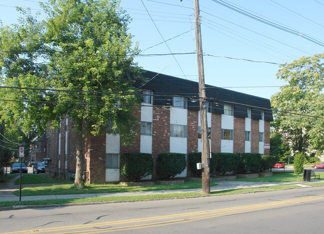 1410 Neil Ave in Columbus, OH - Building Photo - Building Photo