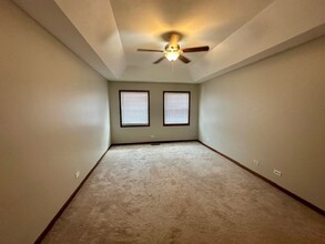 152 Constitution Dr in Bloomingdale, IL - Foto de edificio - Building Photo