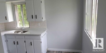 3605-3114 114 Ave NW in Edmonton, AB - Building Photo - Building Photo