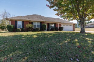 323 Willow Oak Dr in Harvest, AL - Building Photo