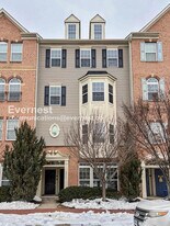 1313 Cheswick Ln in Odenton, MD - Building Photo