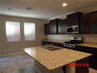 10145 Watchtide Ct in Las Vegas, NV - Building Photo - Building Photo