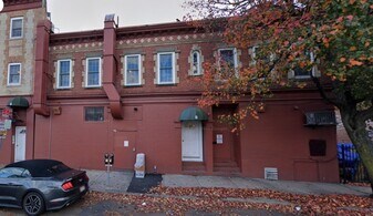 8 Bishop Allen Dr, Unit 2 in Cambridge, MA - Building Photo