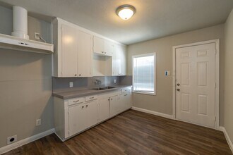 4645 Buffalo Ave in Beaumont, TX - Building Photo - Building Photo