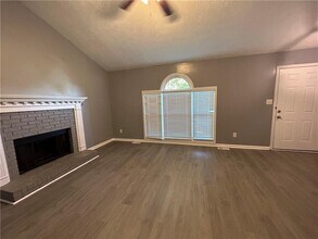 5275 Maltdie Ct NE in Sugar Hill, GA - Building Photo - Building Photo