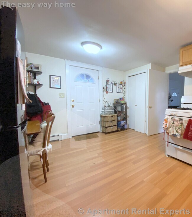 400 Franklin St, Unit #5 in Cambridge, MA - Building Photo - Building Photo