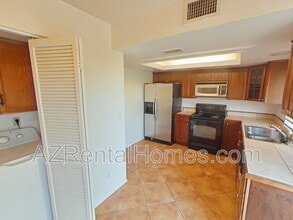 1705 N Ventura Ln in Tempe, AZ - Building Photo - Building Photo