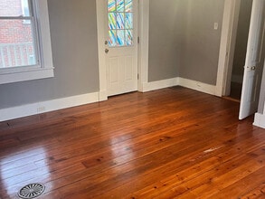 6010 Sierra St in Cincinnati, OH - Building Photo - Building Photo