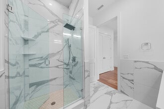 218-220 Old Colony Ave in Boston, MA - Foto de edificio - Building Photo