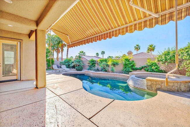 41 Vista Mirage Way in Rancho Mirage, CA - Building Photo - Building Photo