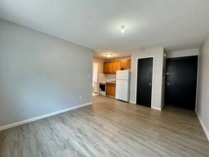 145 Cowles St in Bridgeport, CT - Building Photo - Building Photo