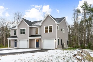 32 Foliage Way in Wells, ME - Building Photo