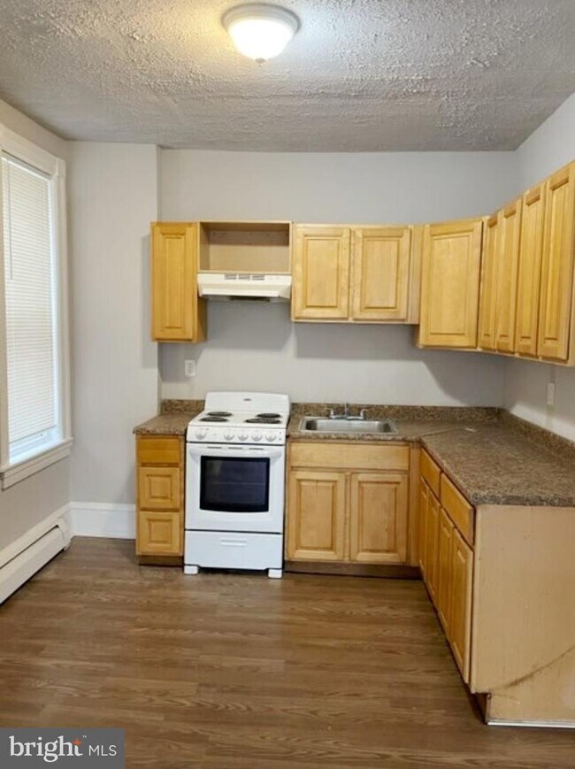 509 E Washington Ln photo'