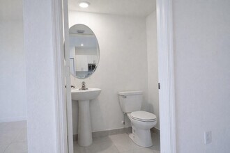 11833 NW 47th Manor in Coral Springs, FL - Building Photo - Building Photo