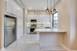 3302 Palisade Ave in Union City, NJ - Building Photo