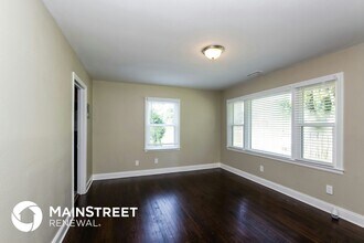 4200 Rochelle Ln in Charlotte, NC - Building Photo - Building Photo