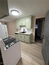 7470 Lanier Dr in Middleburg Heights, OH - Building Photo - Building Photo