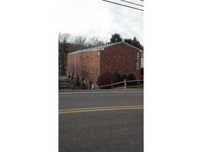 420-448 Brierly Ln in West Mifflin, PA - Foto de edificio - Building Photo