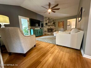 10420 Inverness Dr in Jacksonville, FL - Building Photo - Building Photo