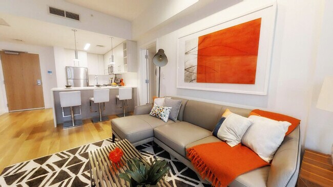 100 Camden St, Unit 205 in Boston, MA - Foto de edificio - Building Photo