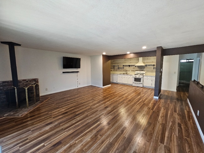 2321 Birchwood Way in Pine Mountain Club, CA - Building Photo - Building Photo