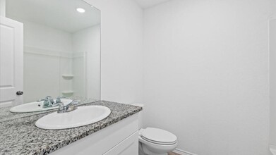 10715 Hernando Ct in Converse, TX - Foto de edificio - Building Photo