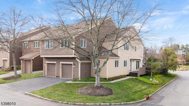 1 Avery Ct in Madison, NJ - Building Photo - Building Photo