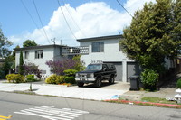 1329 Rose St in Berkeley, CA - Foto de edificio - Building Photo