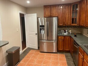 182 Plainfield Ave in Floral Park, NY - Building Photo - Building Photo