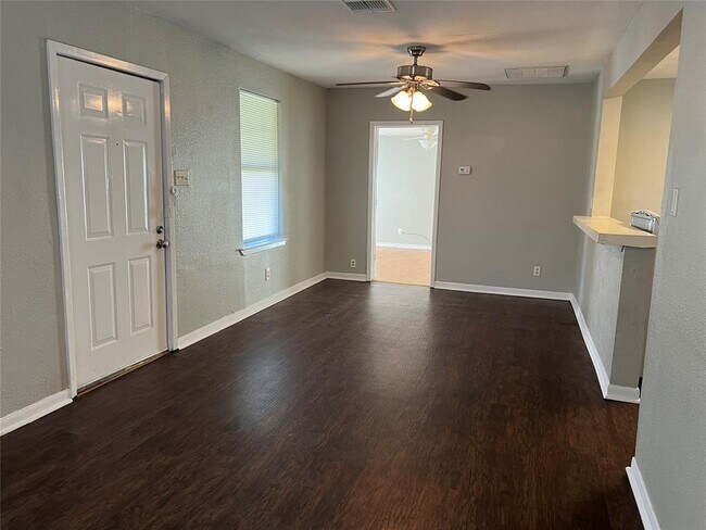 806 14th St N in Texas City, TX - Building Photo - Building Photo