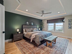 32414 Lake Rd in Avon Lake, OH - Building Photo - Building Photo