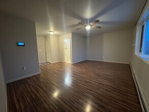 1457 Joyce Dr in Fairbanks, AK - Building Photo - Building Photo