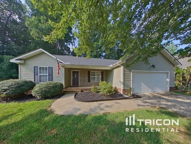 property at 941 Lynnview Ct