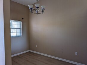 4240 Central Sarasota Pky, Unit 624 in Sarasota, FL - Foto de edificio - Building Photo