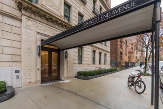 378 West End Ave in New York, NY - Building Photo - Building Photo