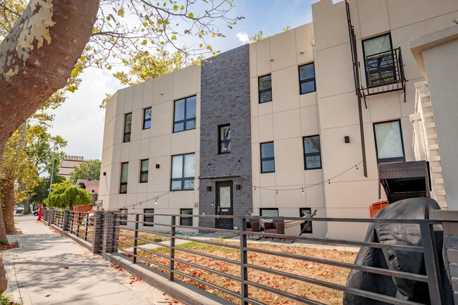 6018 24th Ave, Unit 3