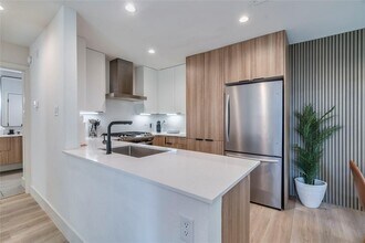 1902 Albury Cove in Austin, TX - Foto de edificio - Building Photo