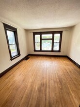 227 W Faribault St in Duluth, MN - Building Photo - Building Photo