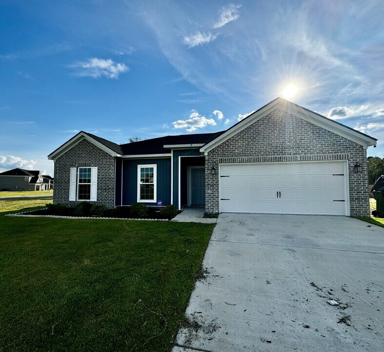 9 Serene Ct NE in Ludowici, GA - Building Photo