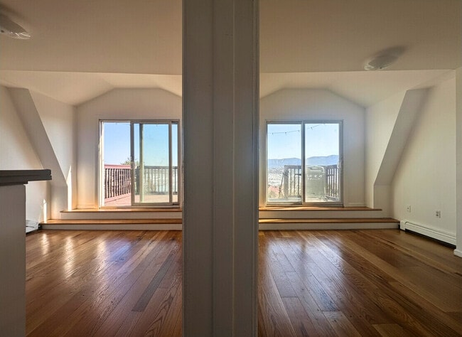 498 Liberty St, Unit 3 in Newburgh, NY - Foto de edificio - Building Photo