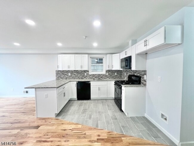 40 Read St in Newark, NJ - Building Photo - Building Photo