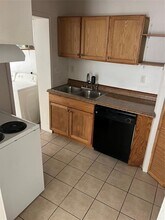 5644 McCormick St in Houston, TX - Building Photo - Building Photo