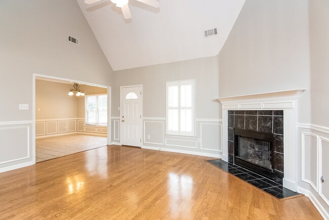 8885 Gooseberry Cove in Memphis, TN - Foto de edificio - Building Photo