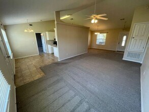 7348 Westminster Dr in Navarre, FL - Building Photo - Building Photo