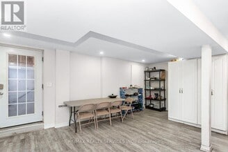 20 Driscoll Dr in Brampton, ON - Building Photo - Building Photo