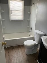 7524 Blondo St in Omaha, NE - Building Photo - Building Photo