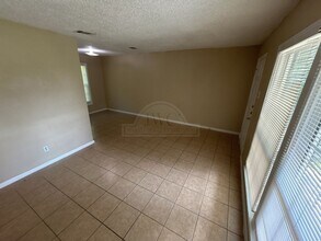 1111 Jacqueline St in Killeen, TX - Building Photo - Building Photo
