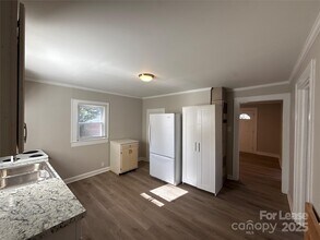 825 Cason St in Belmont, NC - Building Photo - Building Photo