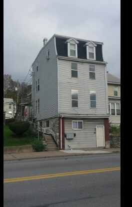 317 S Front St in Steelton, PA - Foto de edificio