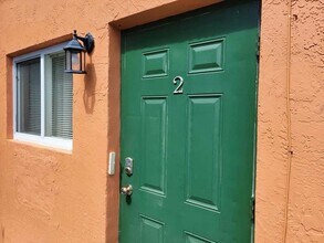 441 NW 7th Terrace, Unit 2 in Fort Lauderdale, FL - Building Photo - Building Photo